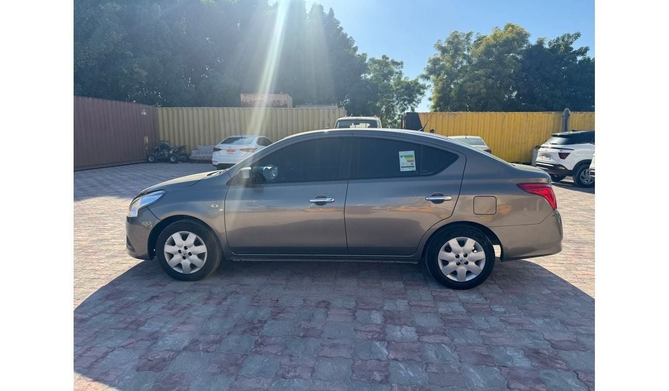 Nissan Sunny SV