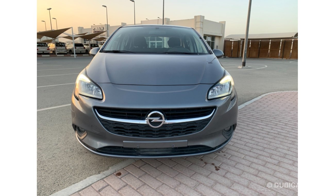 Opel Corsa Opel corsa  model 2017 GCC      very celen car p rice 18,500 km83,882 m00971545994592