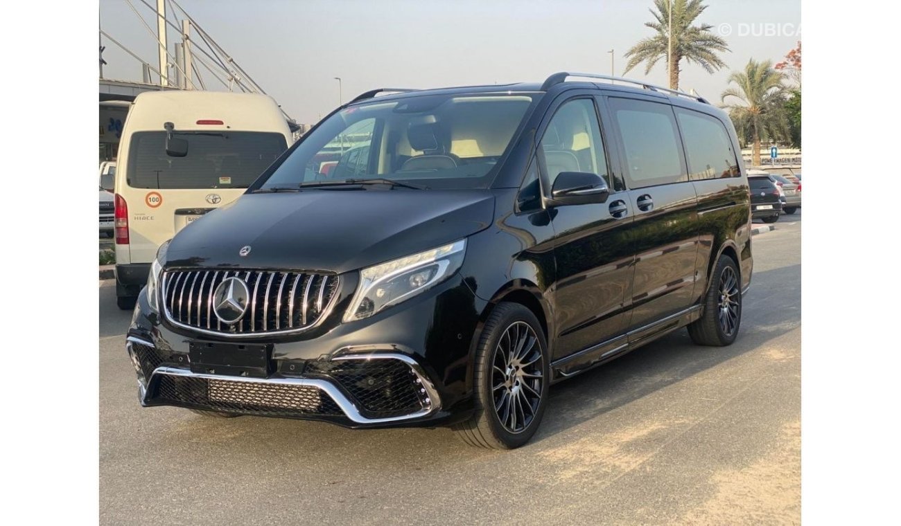 مرسيدس بنز V 250 1 OF 50**2022**GCC SPEC UNDER WARRANTY AND SERVICE