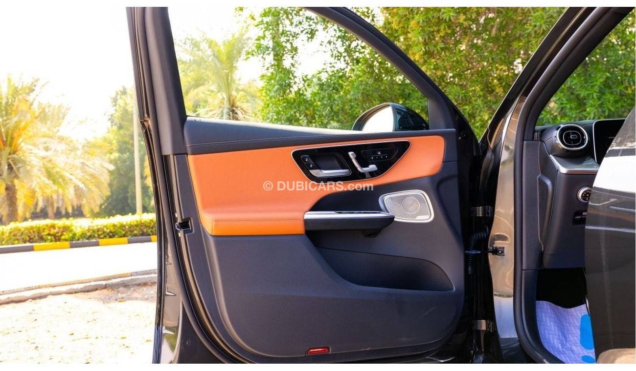 Mercedes-Benz GLC 200 2024 Premium - Coupe AMG Line 2.0L 4 MATIC - AWD - GCC with 5 Years Warranty - Book Now