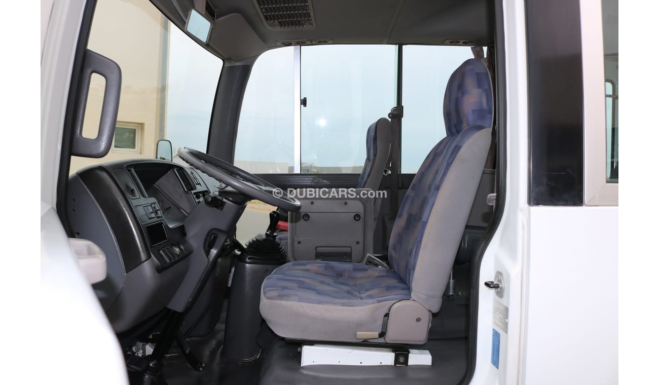 Nissan Civilian NISSAN CIVILIAN 2015 30 SEATER BUS