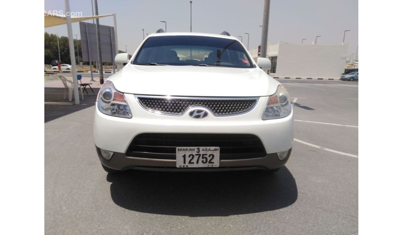 Hyundai Veracruz Hyundai veracruz 2011 gcc 4*4 very good condition,,, for sale