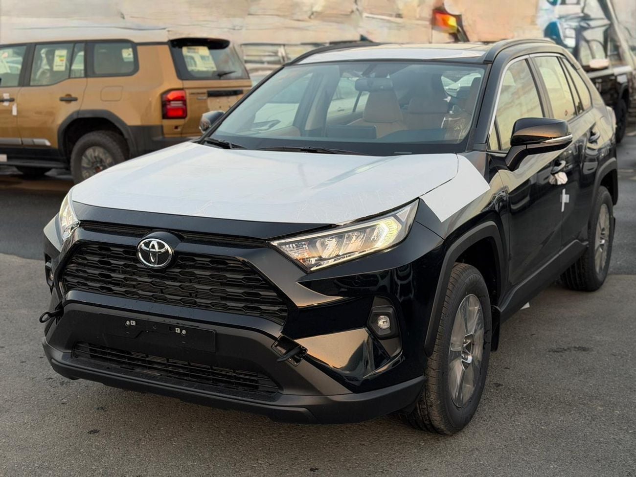 Toyota RAV4 2025 Toyota Rav 4 2.5L (4WD) LE GCC spec