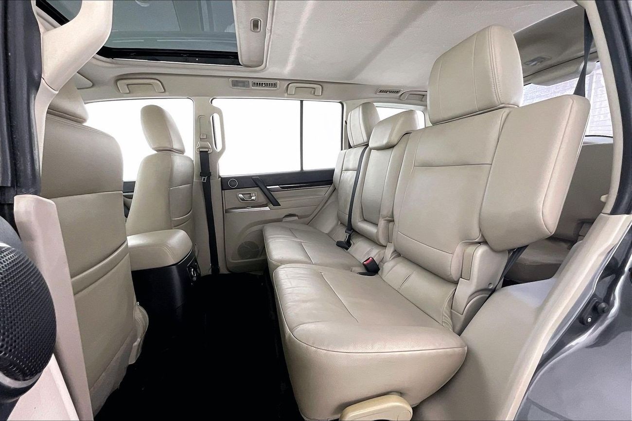 Mitsubishi Pajero GLS Highline | Carnival Sale • UP TO AED 20,000 OFF | Guaranteed Warranty | 0 Down Payment