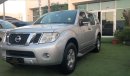 Nissan Pathfinder Gulf - Accident Free - No.2 - Screen - Rings - Excellent condition, you do not need any expenses