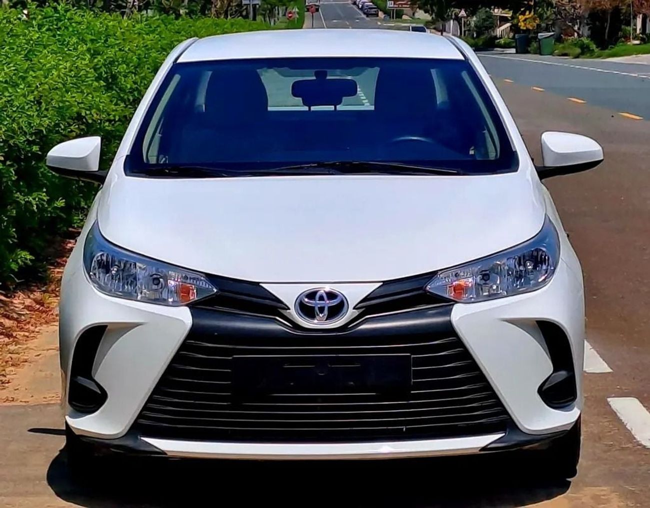 Toyota Yaris 570-Monthly l GCC l Cruise, Camera, GPS l Accident Free