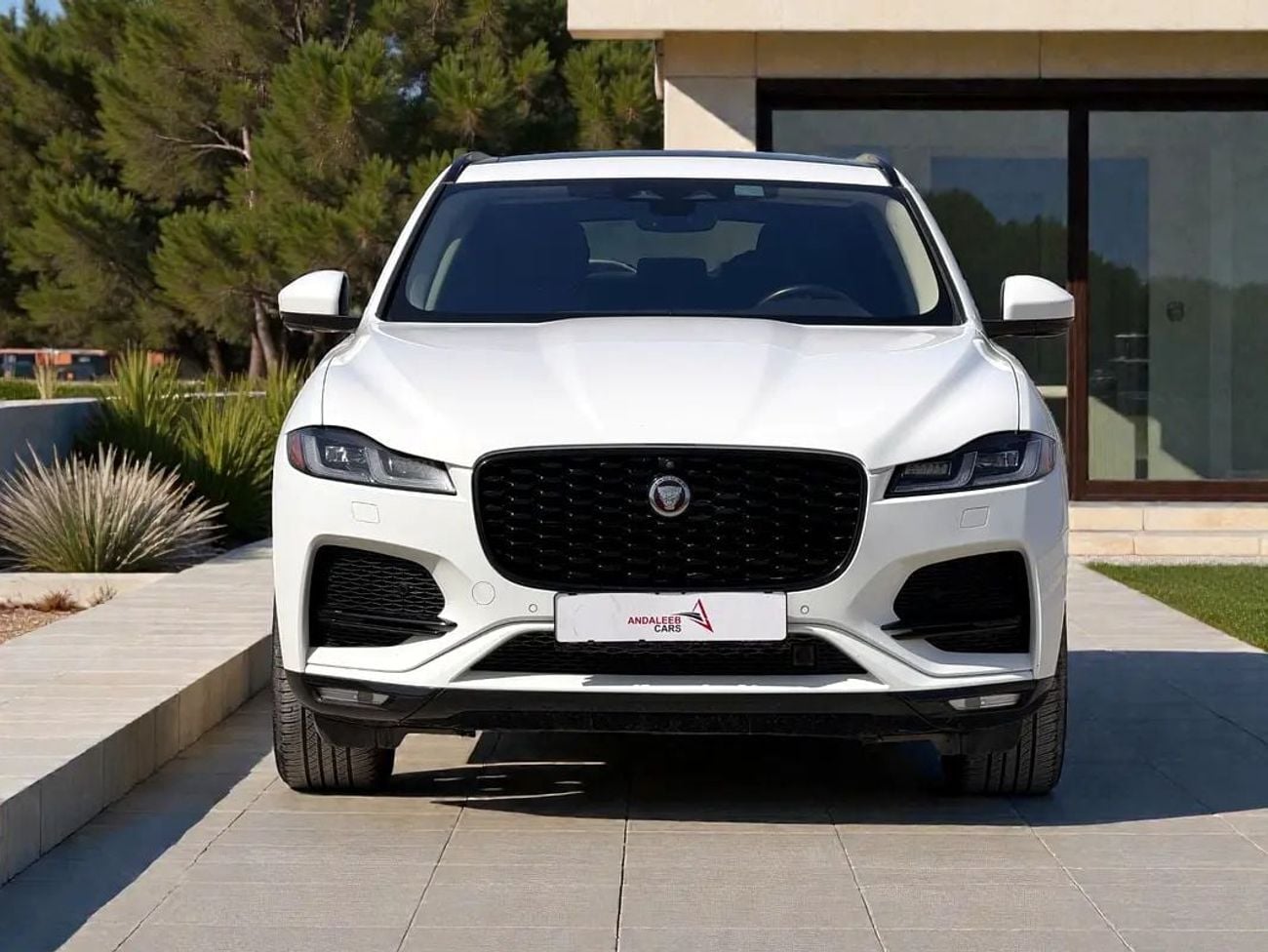 Jaguar F-PACE !! EID SALE !! 1 YEAR FREE WARRANTY !!  AED 1,650 P.M | 0% DOWN PAYMENT | JAGUAR F-PACE R-SPORT PRES