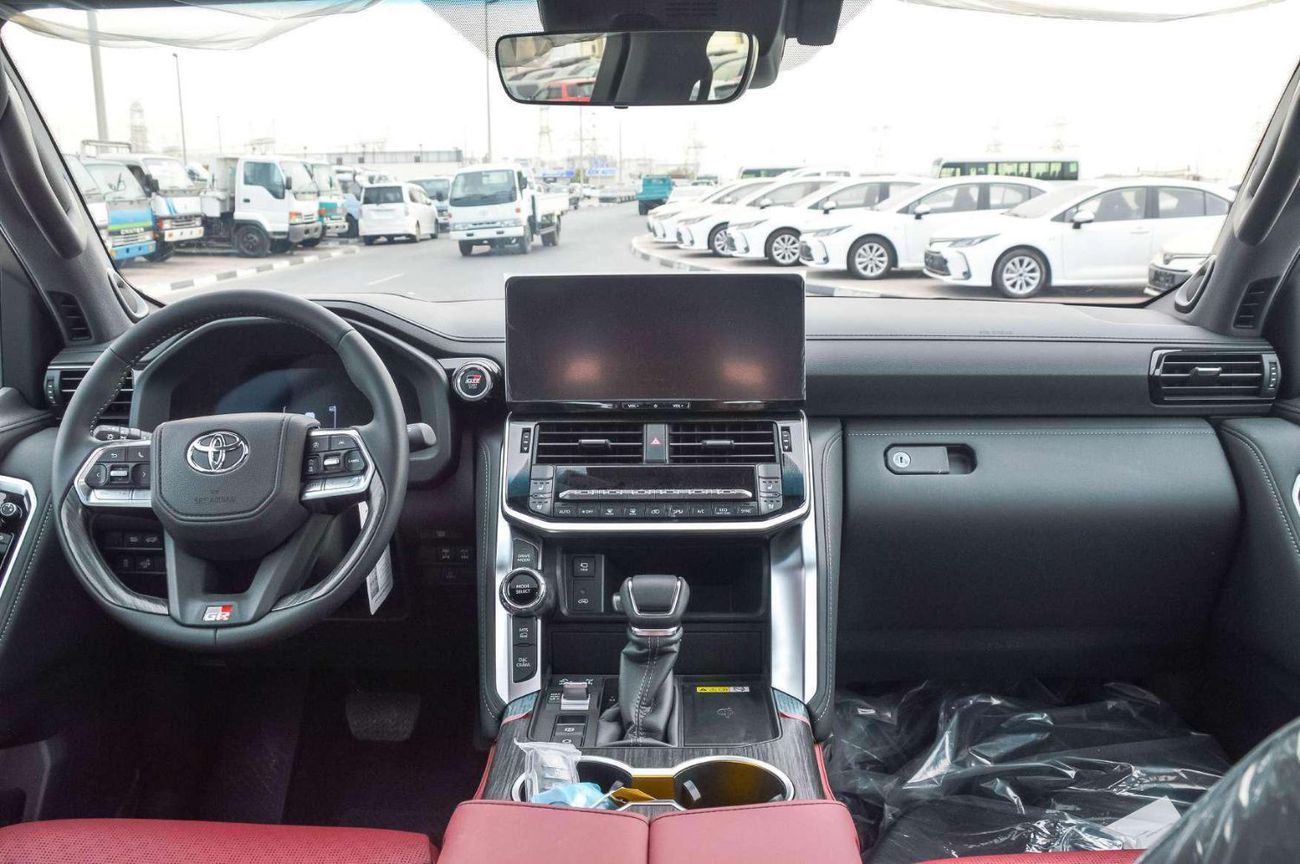 تويوتا لاند كروزر TOYOTA LAND CRUISER GR 3.5L V6 4WD PETROL SUV 2025