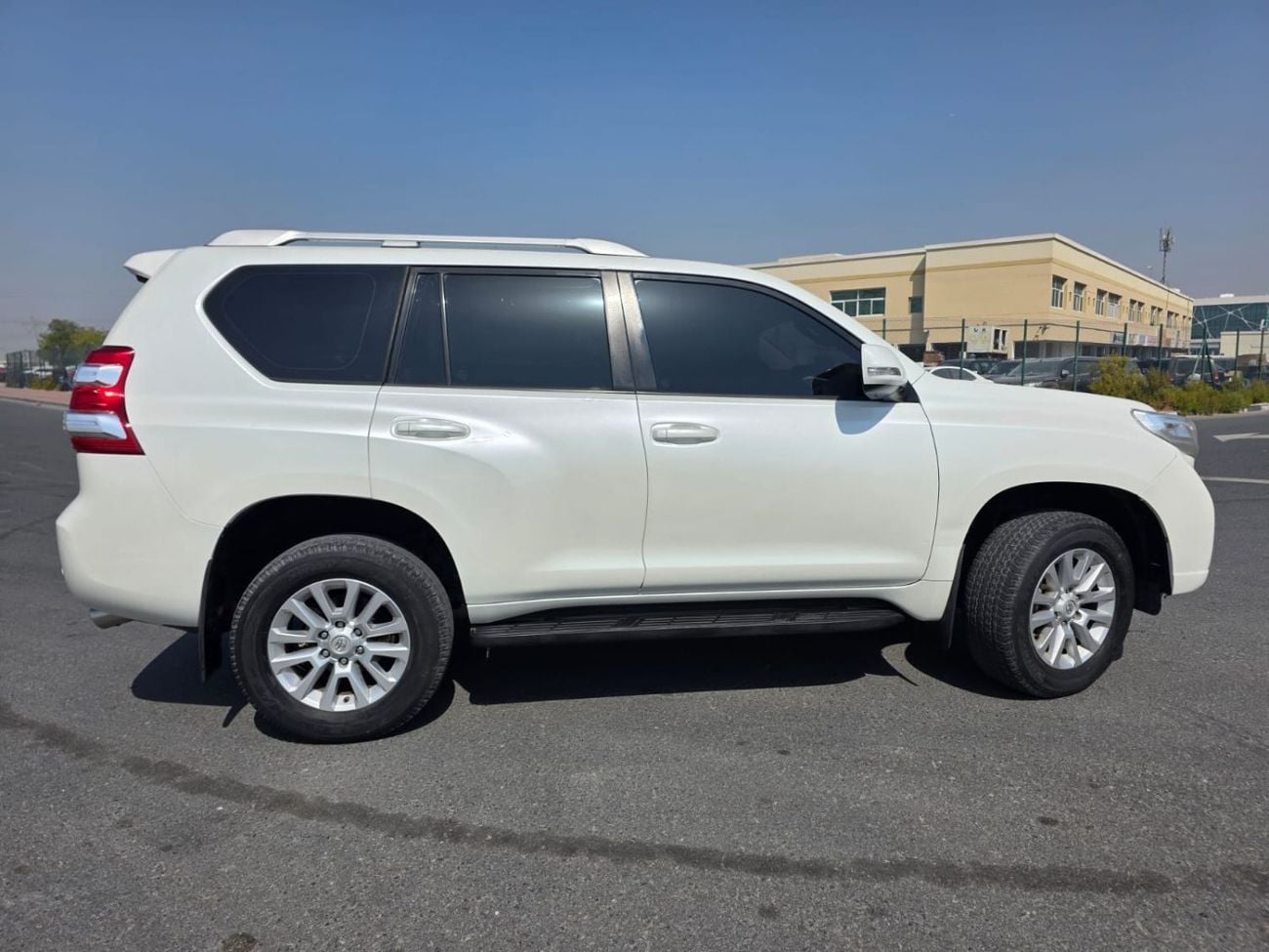 Toyota Prado EXR ONLY FOR EXPORT LEFT HAND DRIVE GCC SPECS