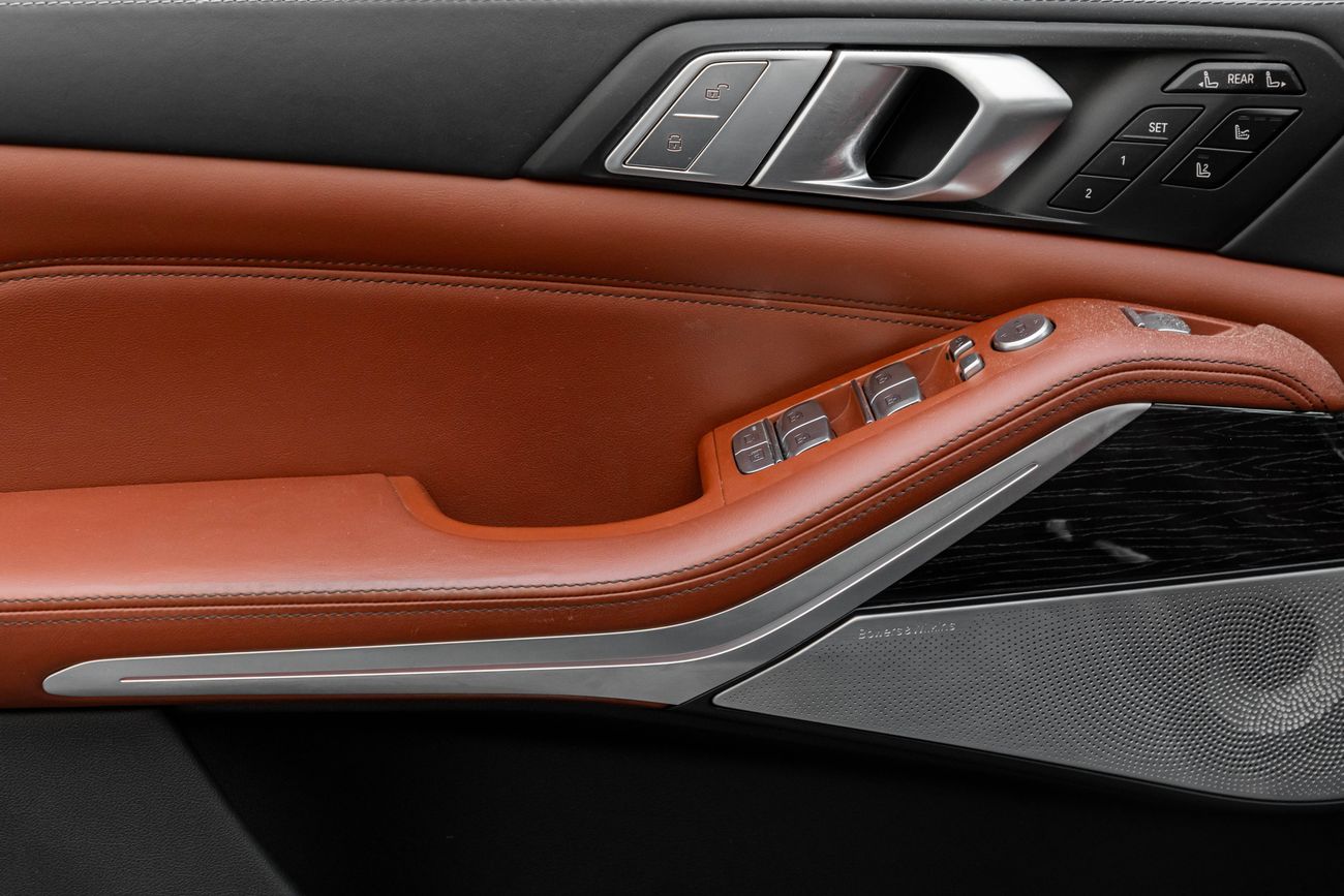 بي أم دبليو X7 M50i 4.4L (523 HP)