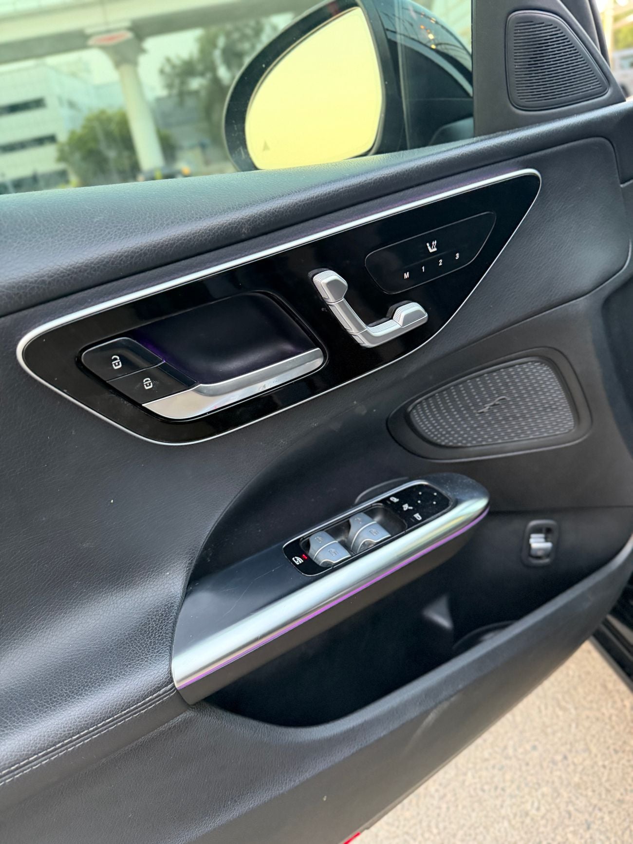 مرسيدس بنز C 300 STD (NON GCC)