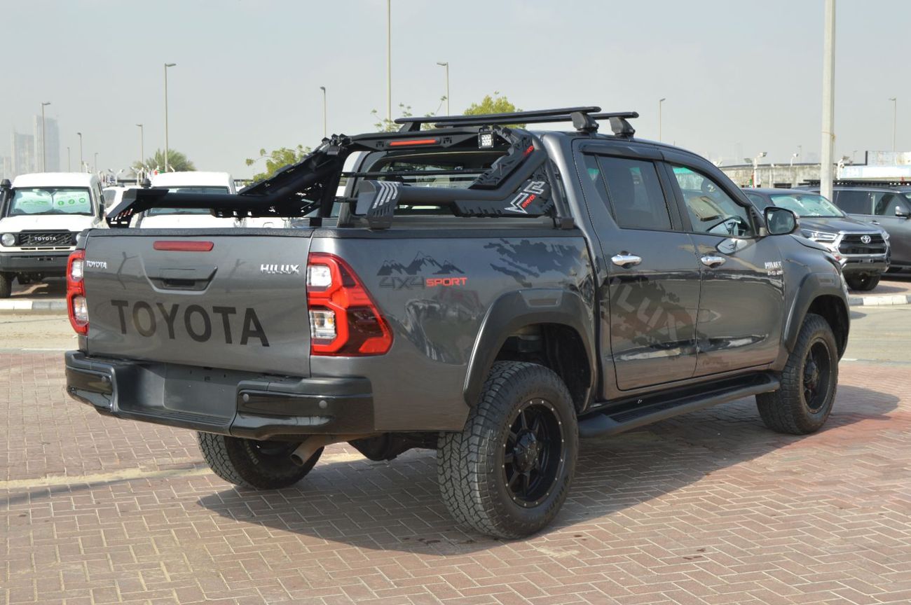 تويوتا هيلوكس Double Cabin  Right Hand Drive Model: *2017* -Push button Start,  Engine: 2.8L/ V4