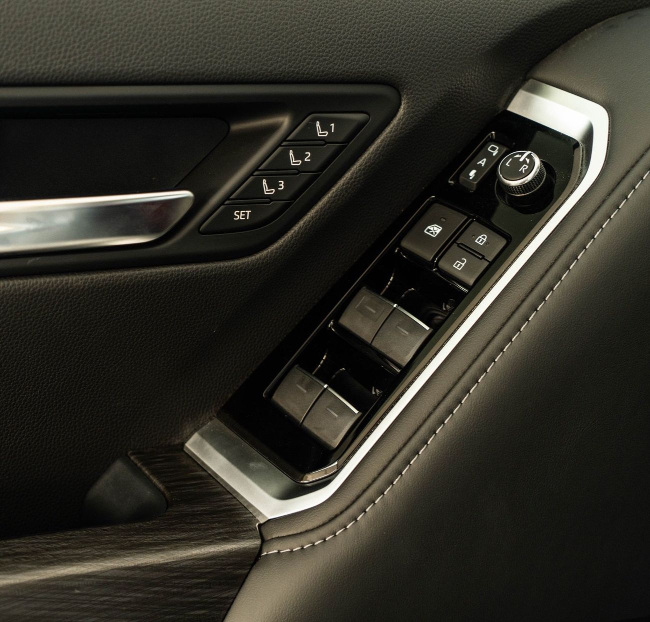 تويوتا لاند كروزر LC VXR 3.3 Diesel || 2025