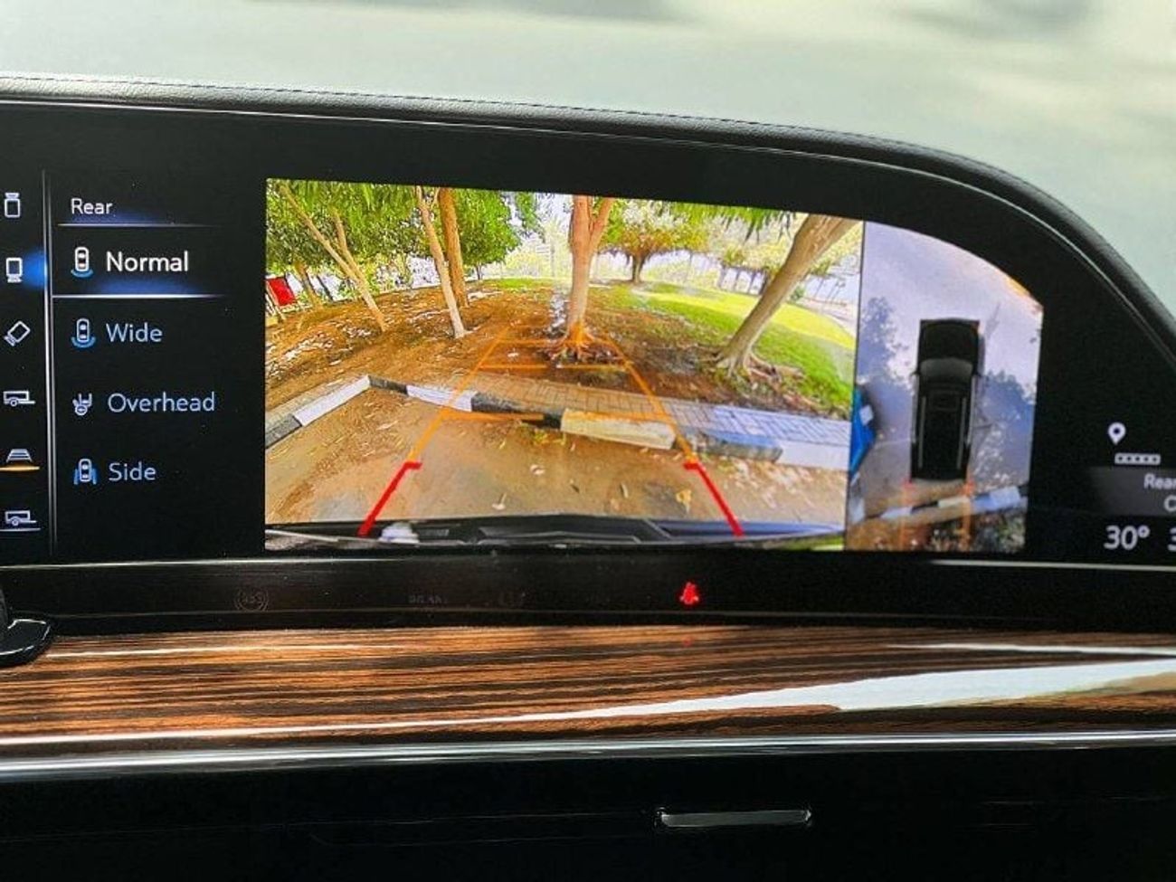 Cadillac Escalade Luxury 6.2L LUXURY PLATINUM 6.2L V8 PTR A/T // 2022 // FULL OPTION WITH RADAR , 360 CAMERA , HEADUP