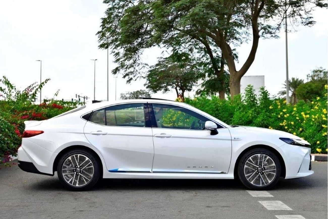 Toyota Camry 2025 TOYOTA CAMRY LE HYBRID 2.5L AT
