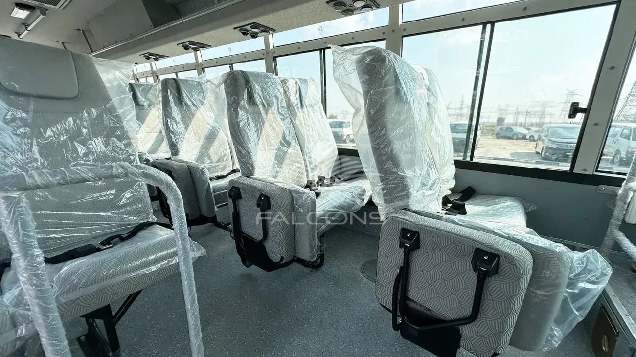 SML Isuzu S7 Bus SML-Isuzu S7 Bus 3455cc 47-SEATER AC Diesel MT