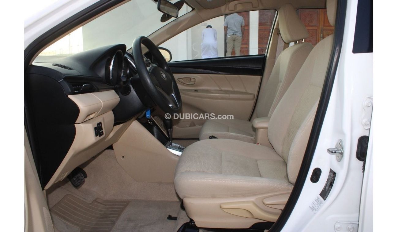 تويوتا يارس تويوتا يارس 2017 خليجي بحالة ممتازة بدون حوادث نظيفه جدا من الداخل والخارج