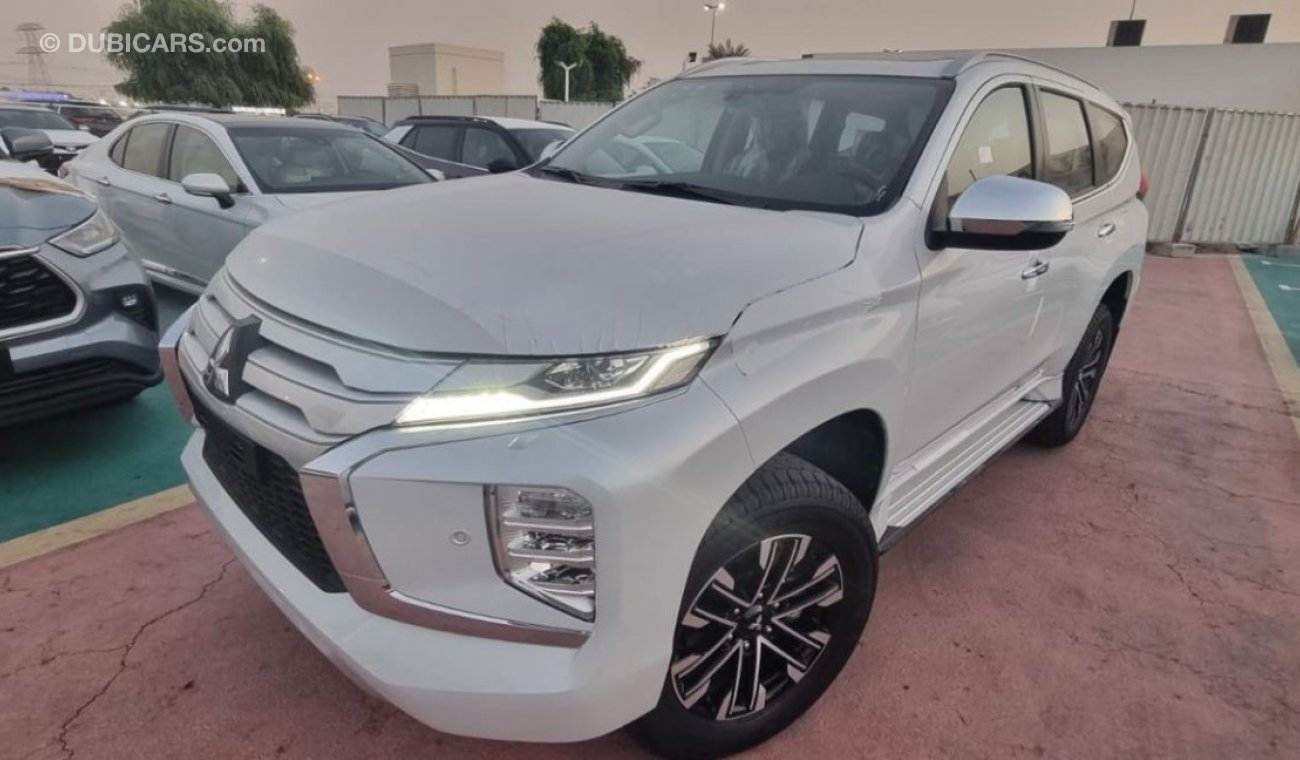 Mitsubishi Pajero full option