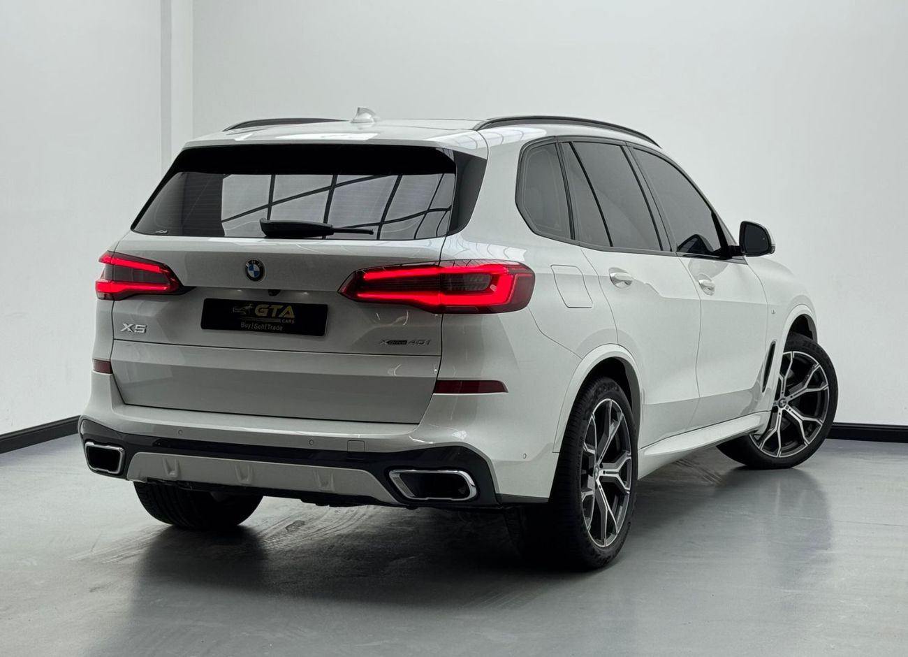 BMW X5 40i xDrive 3.0L 2020 BMW X5 xDrive 40i M-Sport, BMW Service History, BMW Warranty, Excellent Conditi