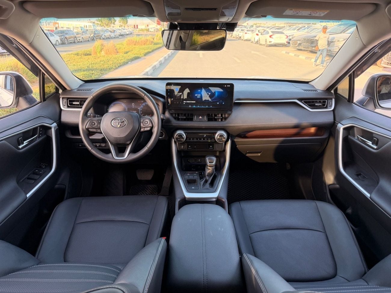 تويوتا راف ٤ Hybrid 2.0L Japan 360 Camera, full option 2024