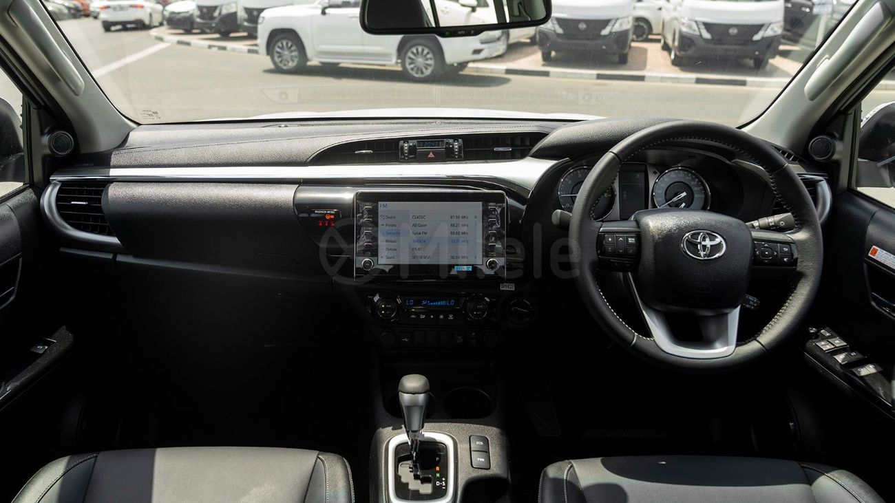 تويوتا هيلوكس (RHD) TOYOTA HILUX DC | EXPORT ONLY
