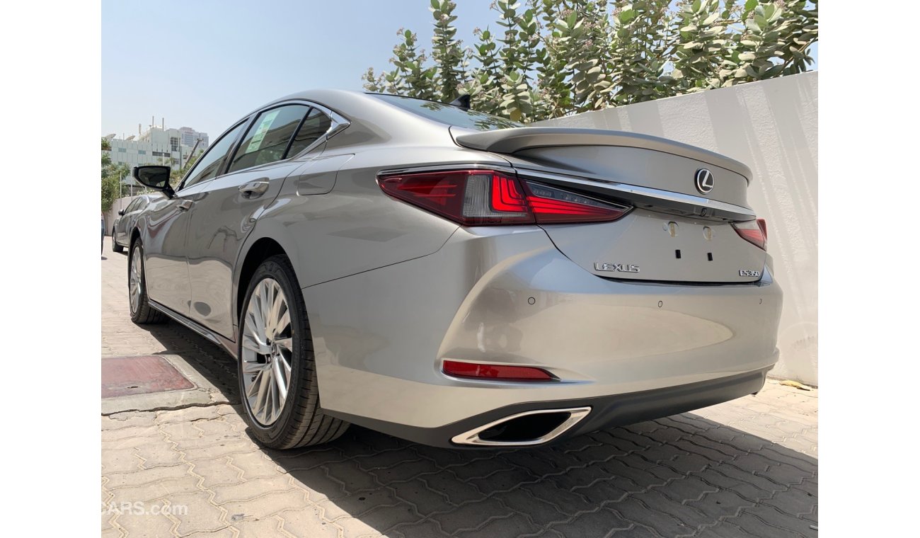 Lexus ES350 MID OPTION 2021 PANORAMIC / BLINDSPOT/ NAVIGATION ( RAMDAN OFFERS ) PRODUCTION 2021