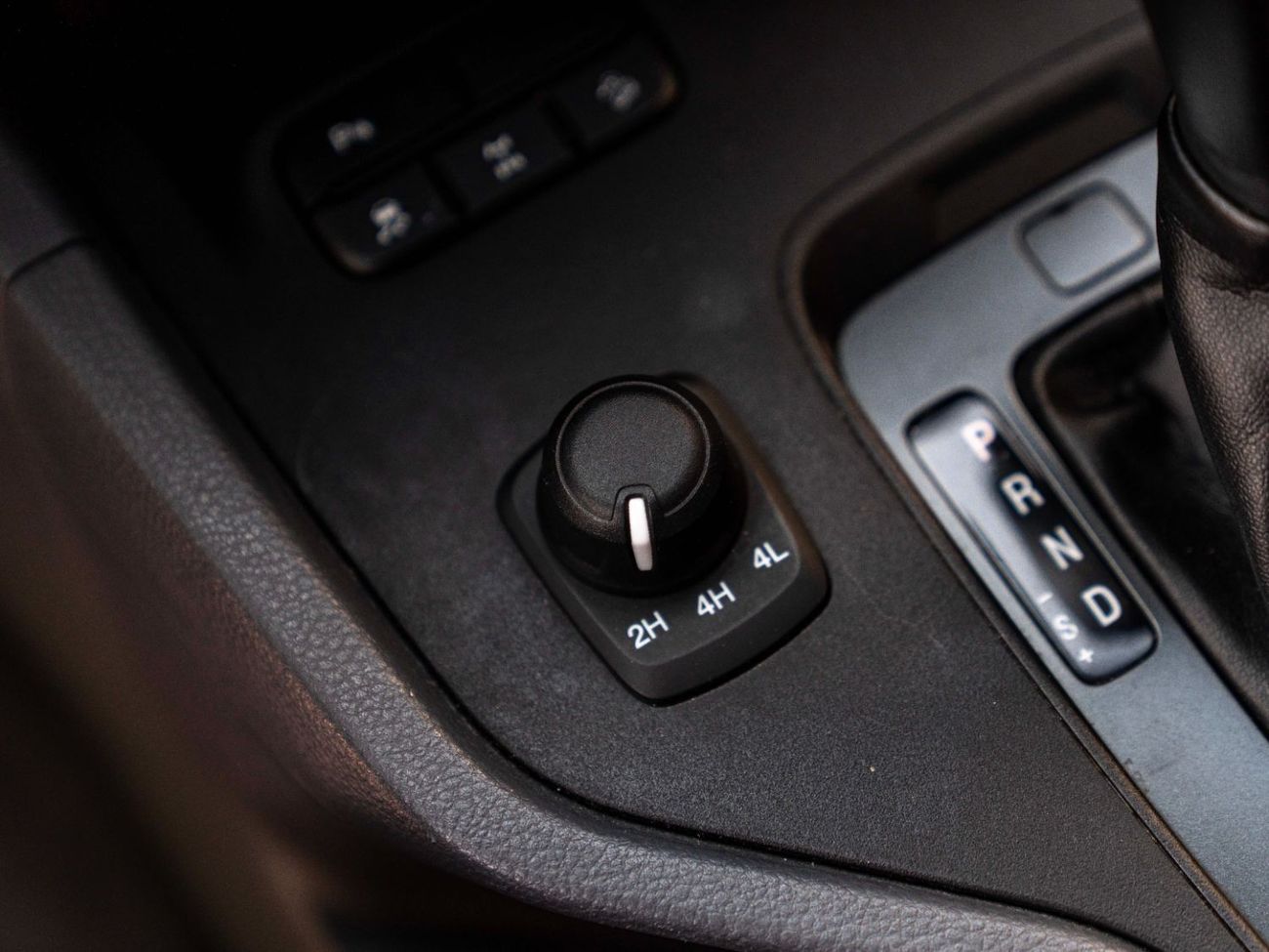 فورد رانجر AED 1,258 • RANGER WILDTRAK • 3.2L TURBO DIESEL ENGINE • FULL SERVICE HISTORY • PRISTINE CONDITION