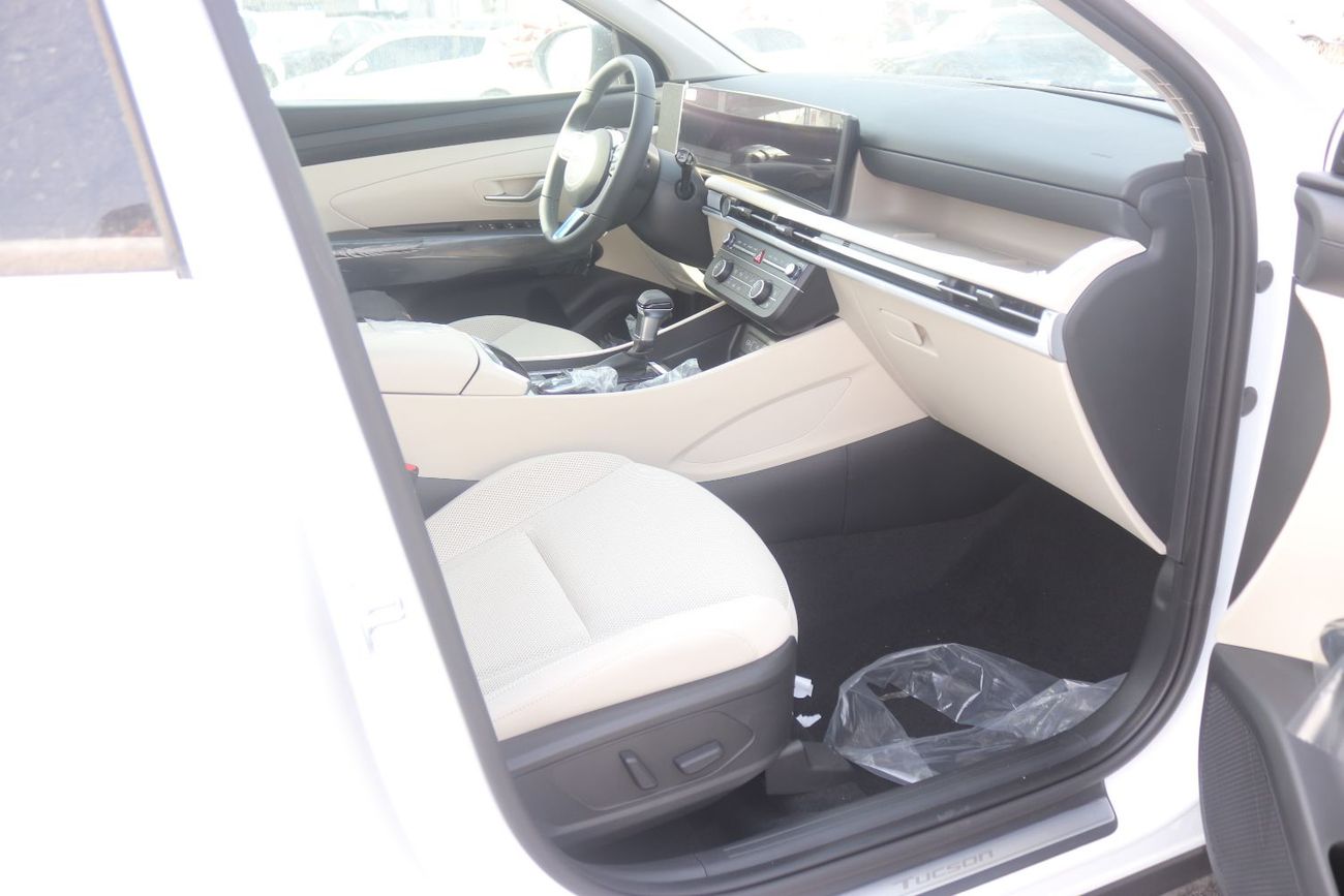 Hyundai Tucson 2.0L , Seat Heating - Cooling, Panoramic Roof, Push Start, Full Option Model 2025
