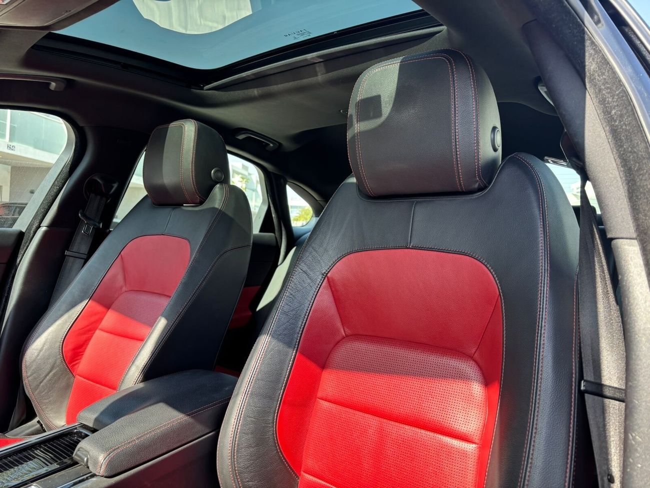 Jaguar XF R-Sport 2.0L Sedan