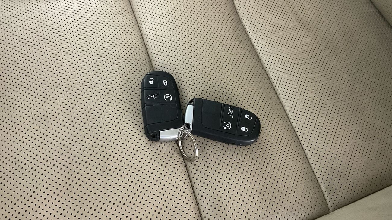 Jeep Grand Cherokee Limited | upto AED 20,000 Ramadan Discount | Guaranteed Warranty | 0 Down Payment