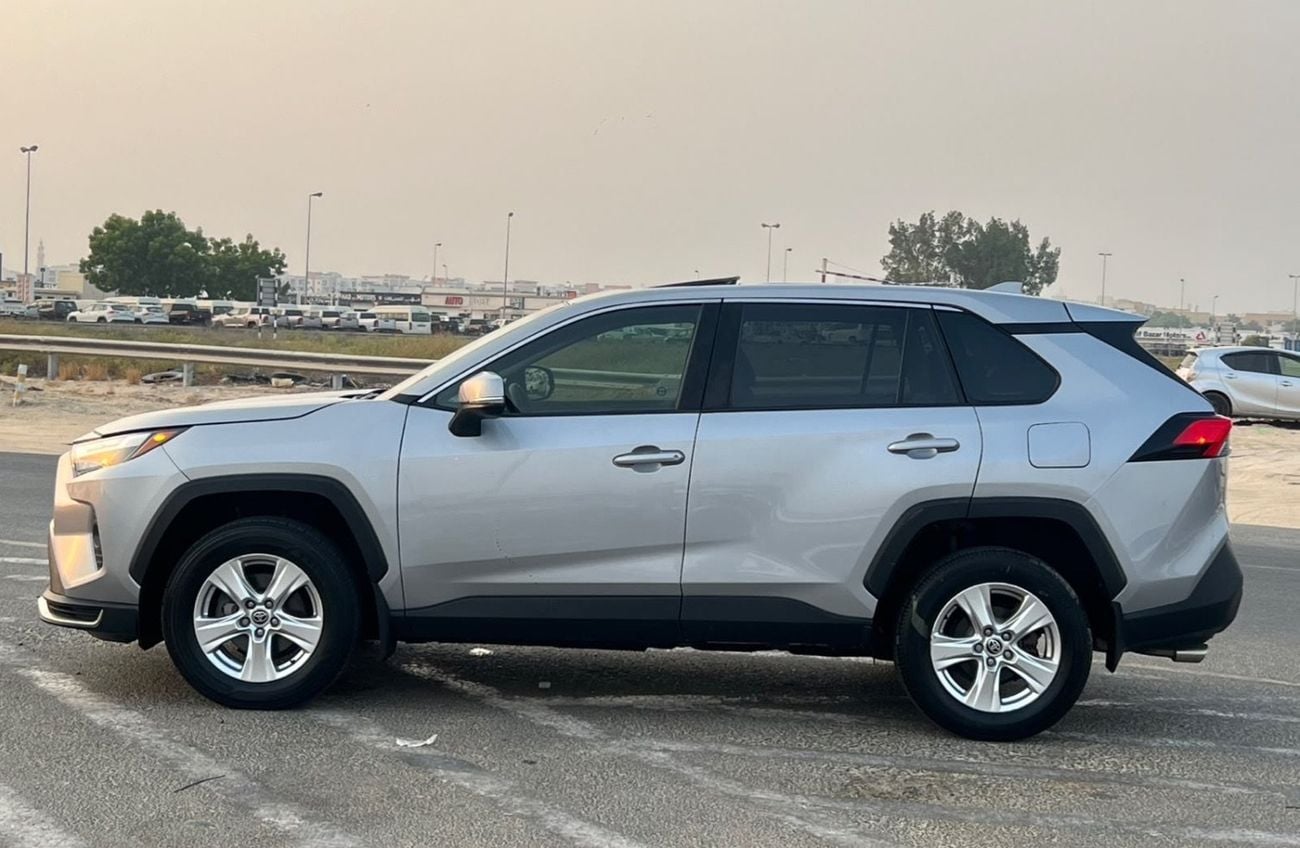 تويوتا راف ٤ 2021 Toyota Rav4 Hybrid XLE Full Option 2.5L V4 - Rear Camera  Leather Seat - AWD 4x4 - Sunroof -