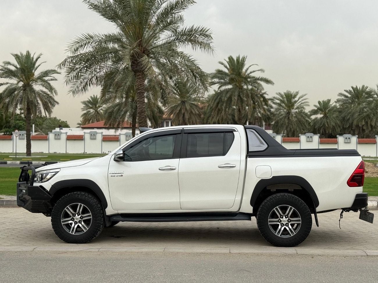 Toyota Hilux DLS SR5 export from Australia