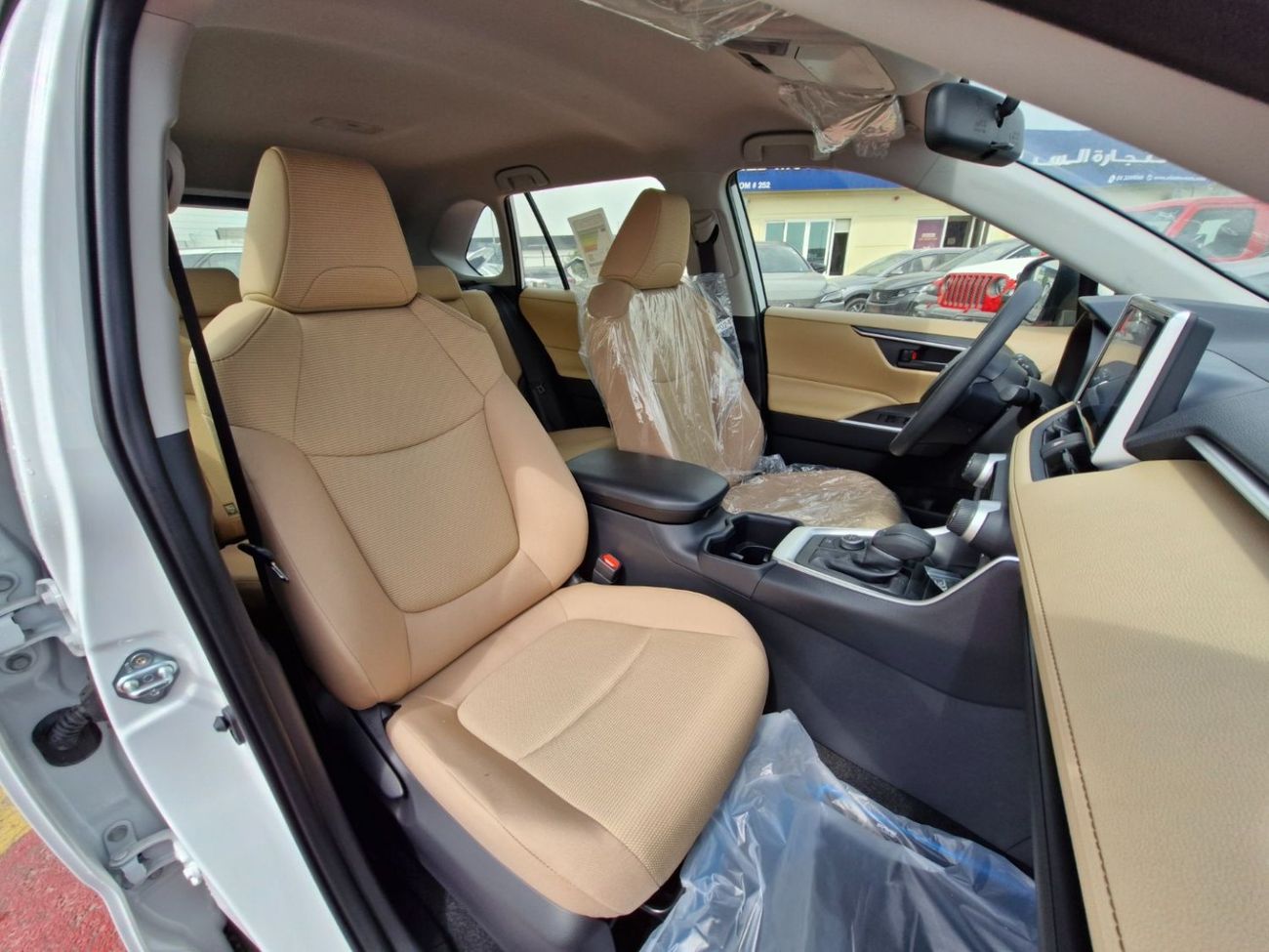 Toyota RAV4 2025 TOYOTA RAV 4 4X4 2.5L HYBRID PETROL A/T GCC BRAND NEW 0KM