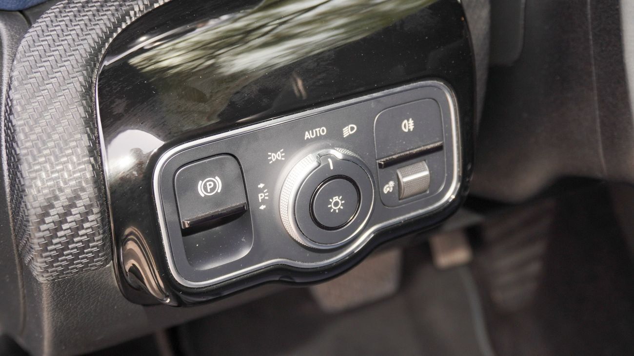 مرسيدس بنز A 220 KOREAN SPECS 2020!! NO PAINT!! NO ACCIDENT! IMMACULATE CONDITION