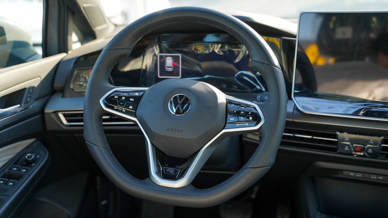 فولكس واجن جولف GTI