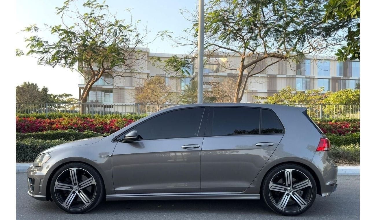 فولكس واجن جولف ار