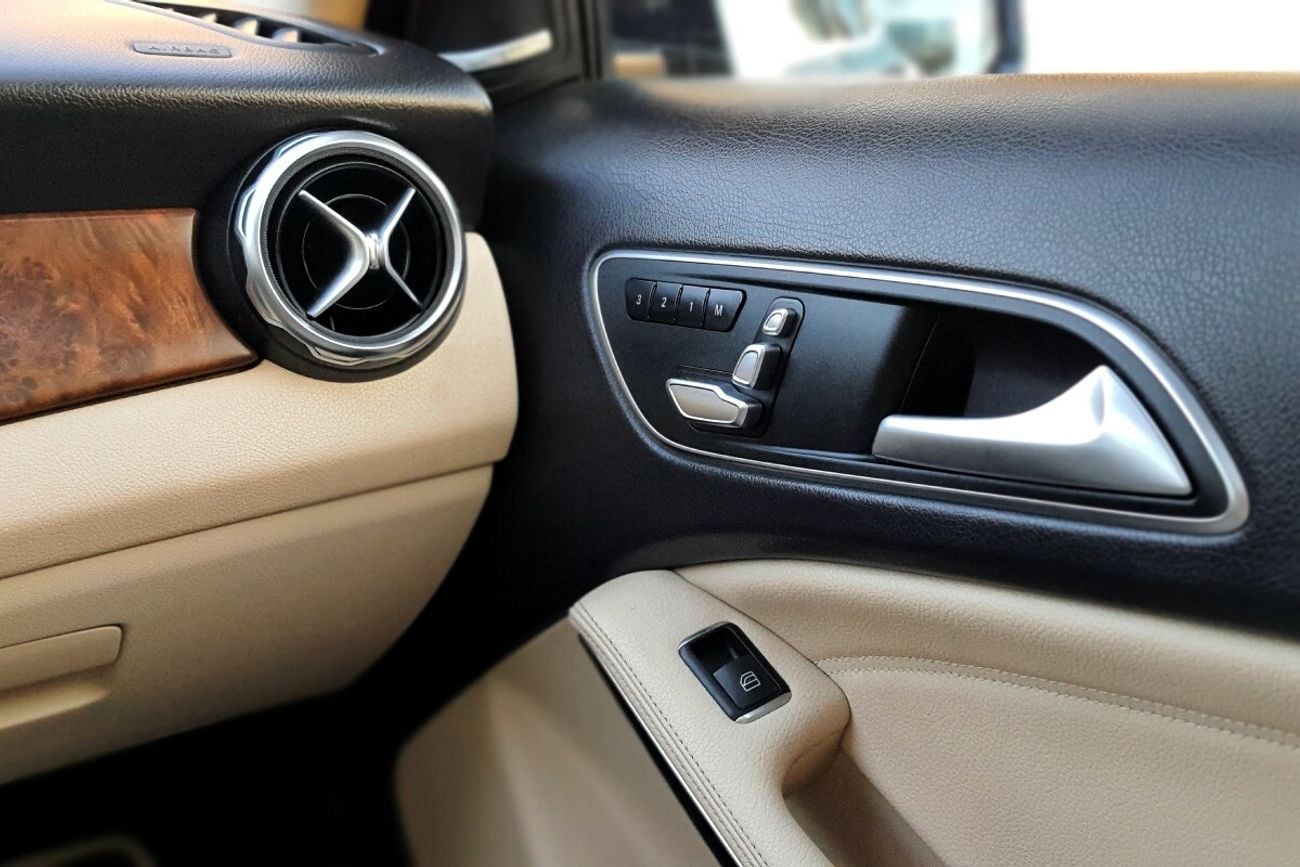 مرسيدس بنز GLA 250 STD