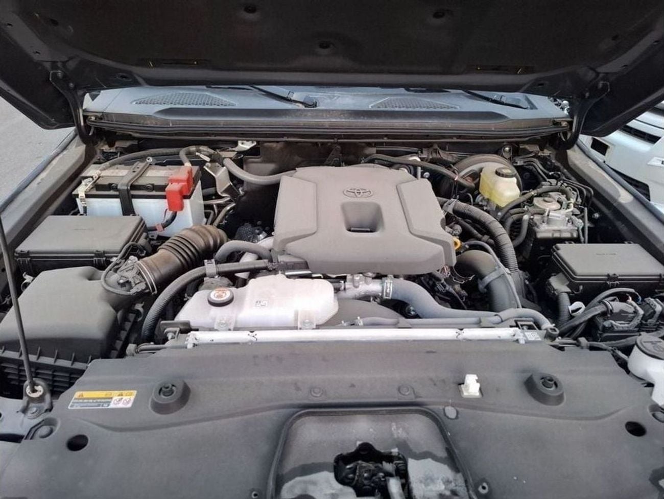 تويوتا برادو GXR PRADO 2.8 TURBO DIESEL LIMITED AUTO 2024