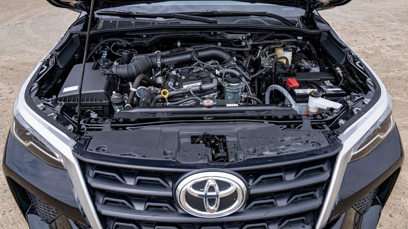 تويوتا فورتونر Toyota Fortuner 2.7L Petrol 4X4 MY2025