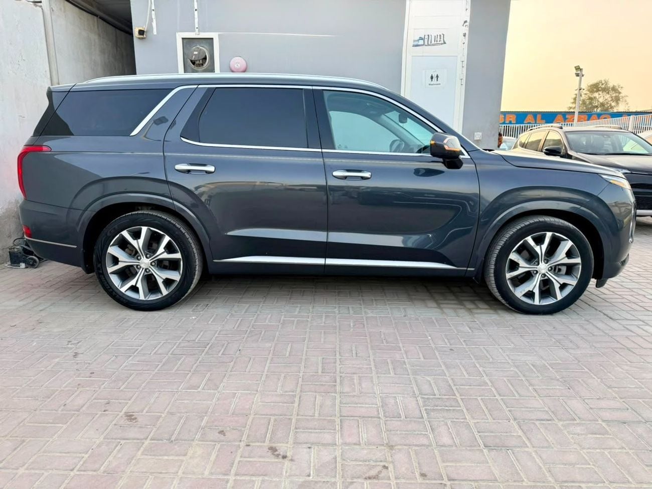 Hyundai Palisade PREMIUM NAPPA 2021 HYUNDAI PALISADE LIMITED PREMIUM low mileage 16200 only 4x4 AWD Gray Full Option