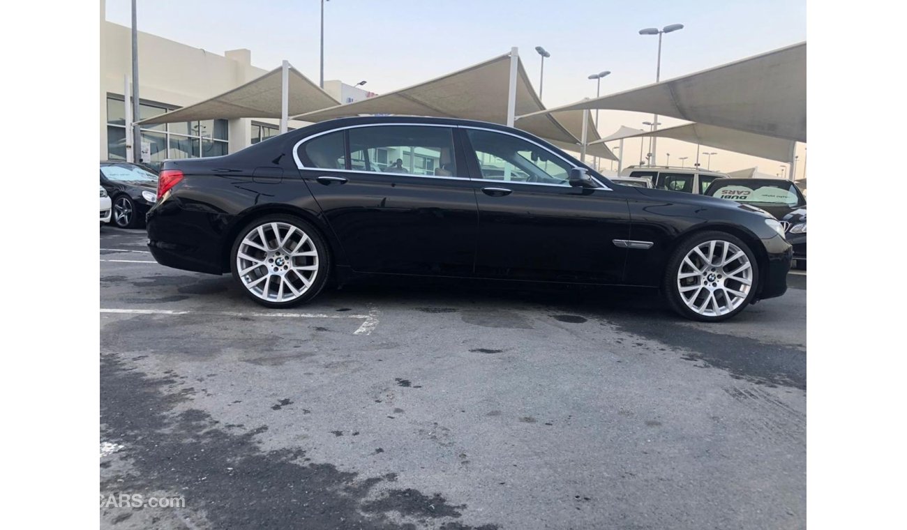 BMW 730Li Bmw 730 model 2012 GCC car prefect condition full option low mileage