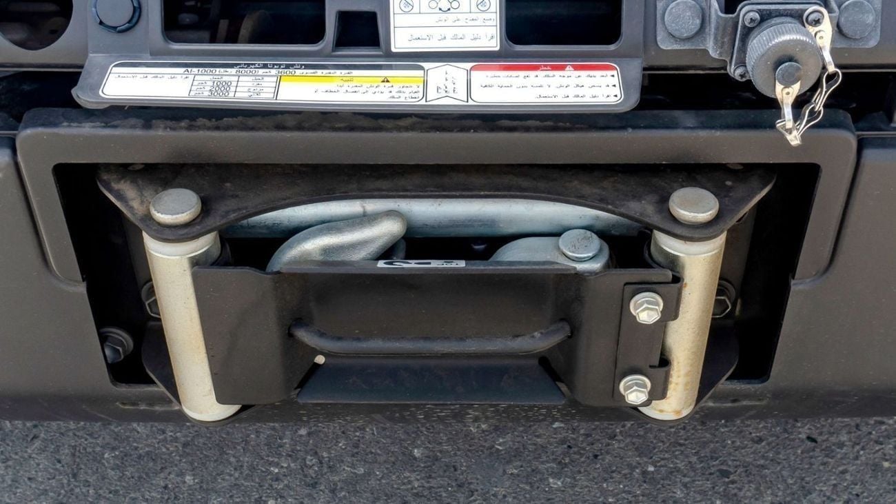 تويوتا لاند كروزر بيك آب 2025 Toyota Land Cruiser LC 79 DC 2.8L AT Diesel Full Option