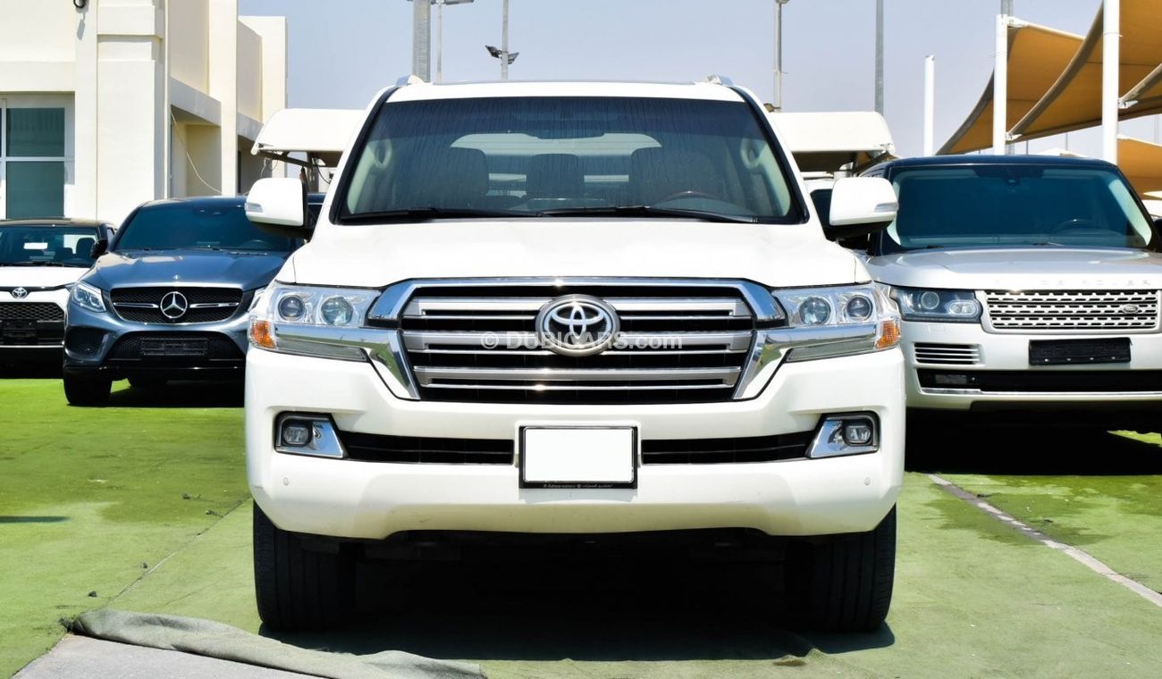 Toyota Land Cruiser V8 5.7 EXR