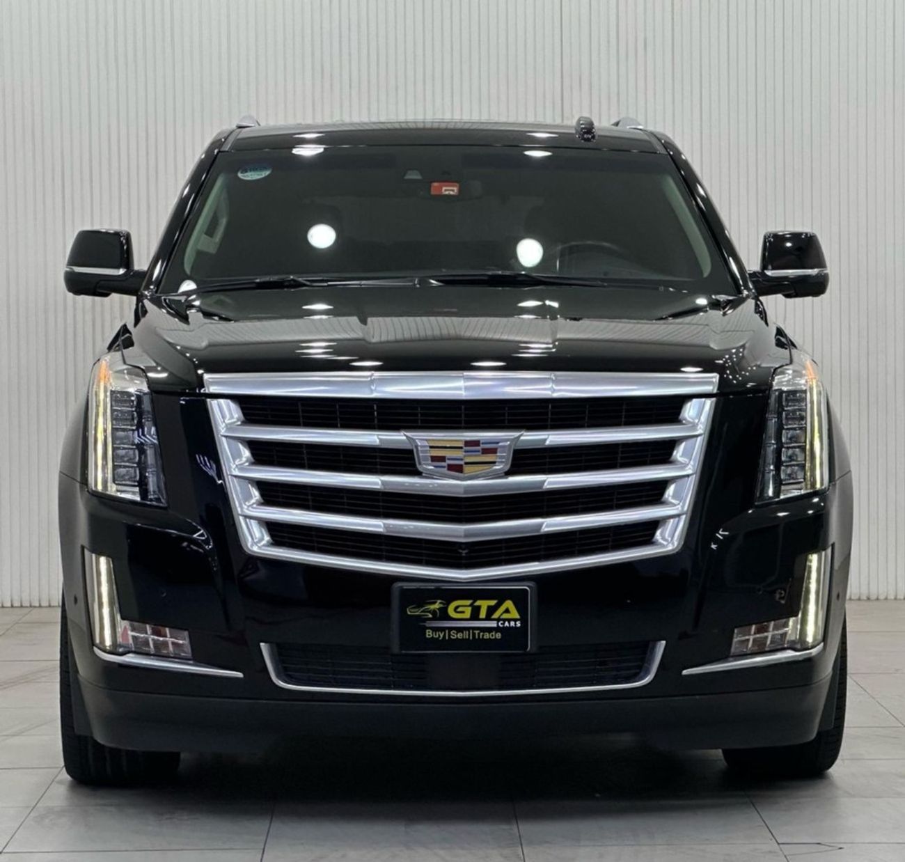 كاديلاك إسكالاد Std 6.2L 2019 Cadillac Escalade, 6.2 V8 4WD, 420bhp, 10 Auto Speed Gearbox. AED 199,000 or AED 3,117