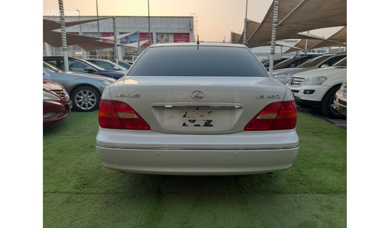 لكزس LS 430 لكزس 2001 وارد ممتازه جدا جدا لا تحتاج إلى مصاريف