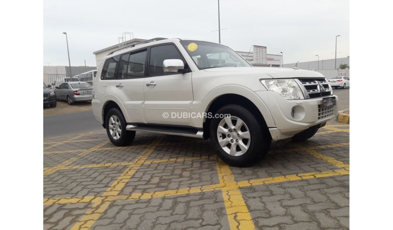 ميتسوبيشي باجيرو باجيور  ٢٠١٢ رقم١ خليجي  ممتازه جدان