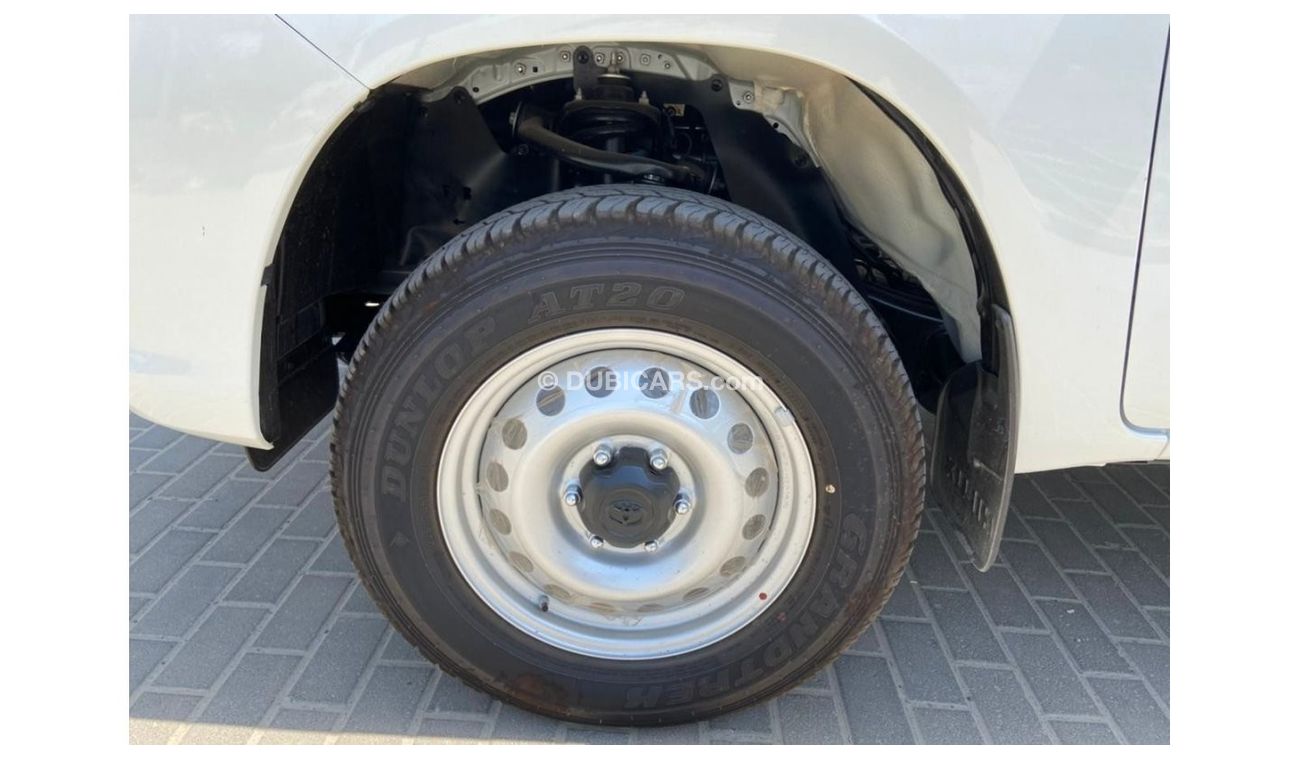 تويوتا هيلوكس DC DIESEL 2.4L 4x4 6MT Plast Bump, AC, 6STR, AIR COMP, 2SPK, 2ABG, AVAILABLE IN COLORS