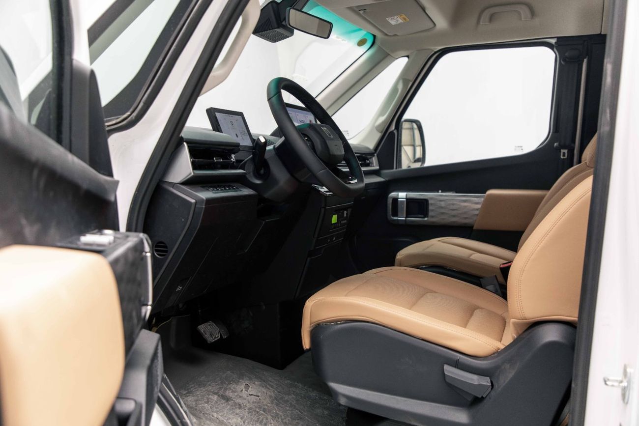 Geely Farizon 2025 Farizon Super Van - White inside Black and Brown | Export Only