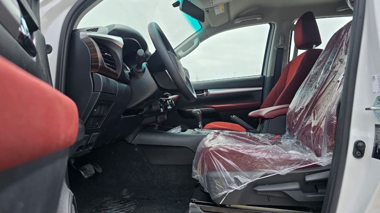 تويوتا هيلوكس BASE DC TRD 4.0L 4WD
