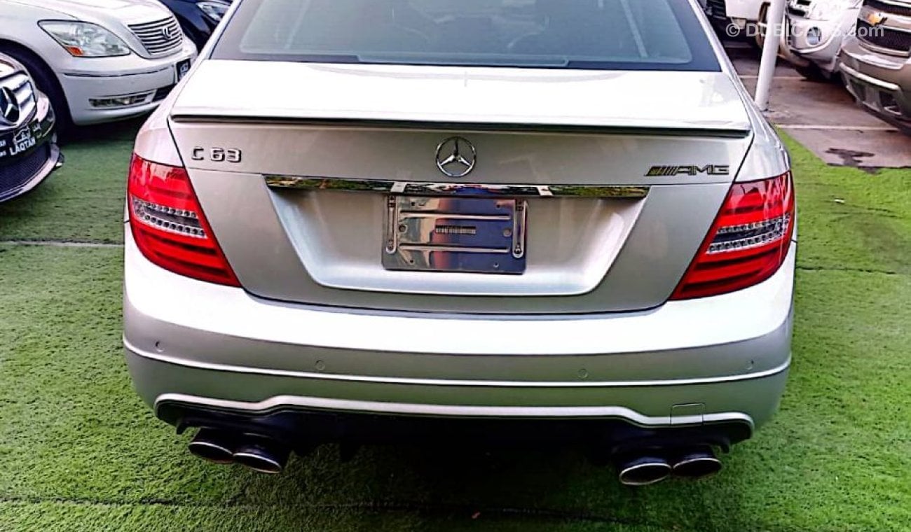 Mercedes-Benz C 300 Imported 2010 model, adapter 63, silver color inside red number one, leather hatch, sensors, alloy w